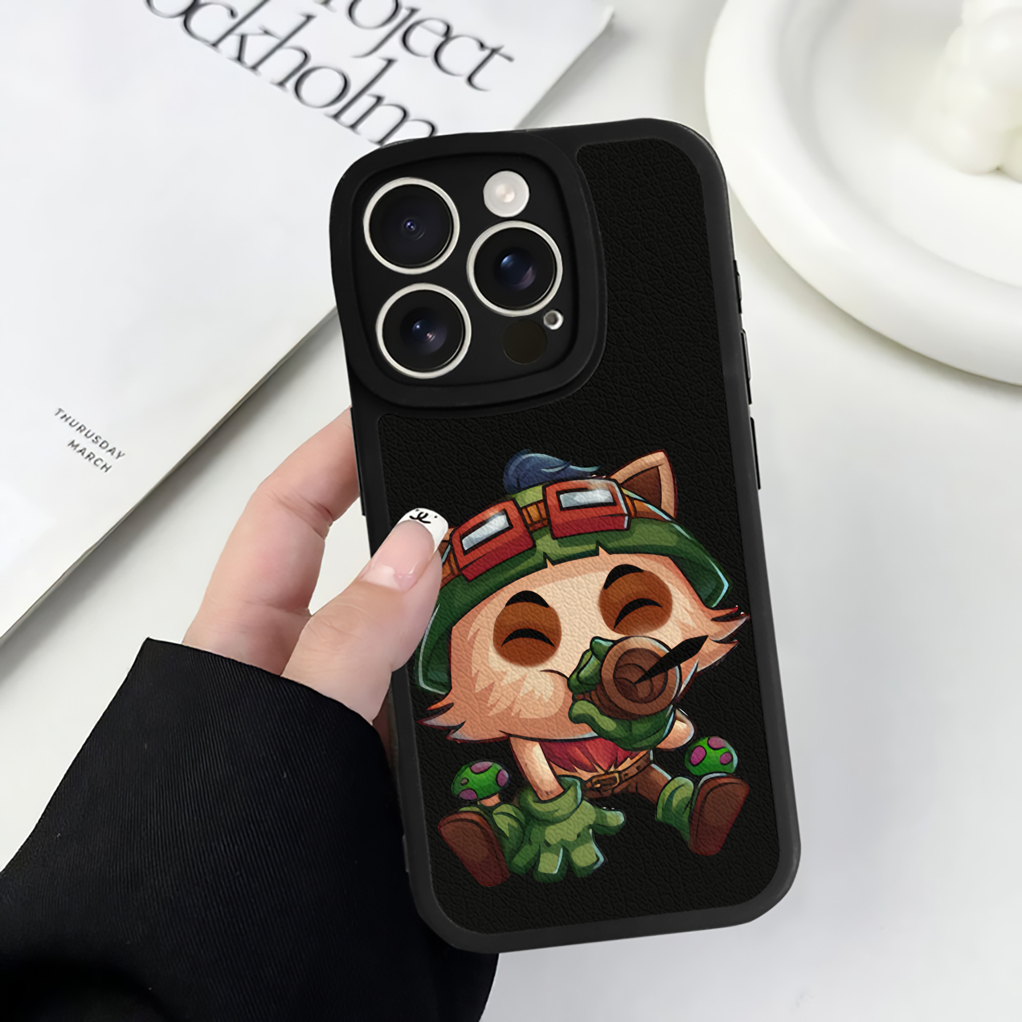 リーグ・オブ・レジェンド League of Legends LOL 【iPhone 16シリーズ対応】シリコンスマホケース（レザー調） 材質：シリコン